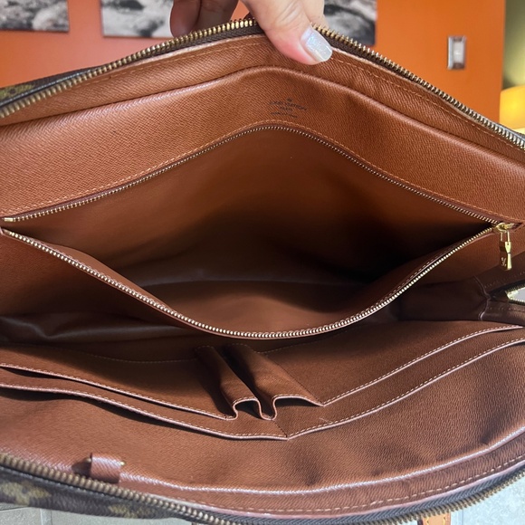 LOUIS VUITTON Canvas Forte Documents Voyage - Picture 10 of 12